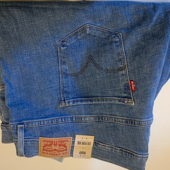 Brand new pairs of jeans! - Picture 9 of 13